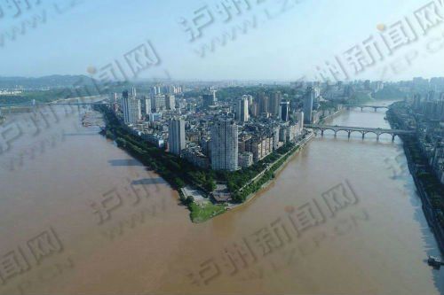 2018首轮洪峰过境 长江泸州段二郎滩洪峰水位