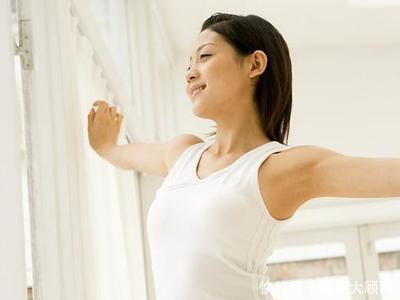 23岁女孩胸痛晕倒,查出乳腺癌,父母痛哭大喊:都