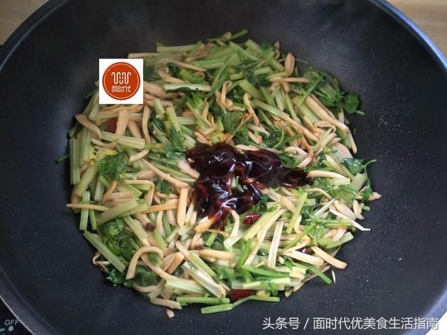 女生都爱吃的一道家常菜,鲜香可口,美容又健康