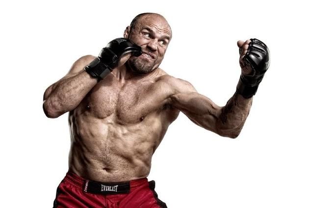 全球十大战士级动作明星,成龙落榜,甄子丹第七