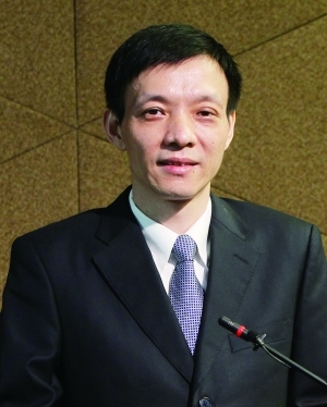 杨维坚先生 福建睿能科技股份有限公司董事会秘书,财务总监 蓝李春