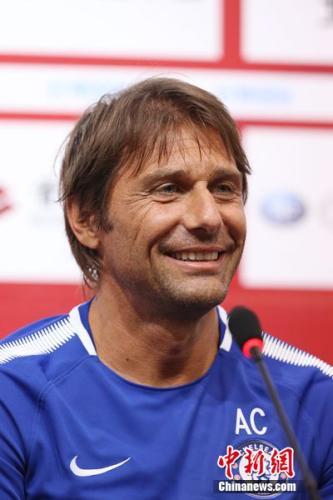 切尔西主帅孔蒂:转会市场太疯狂 但适应才能生