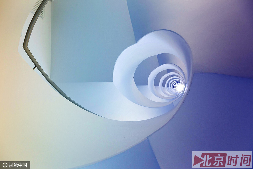 Romina Kutlesa拍摄的楼梯。