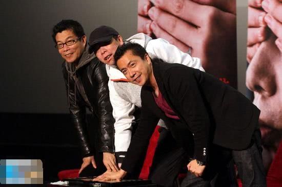 崔永元炮轰之事退热,有人背后出手控制,冯小刚