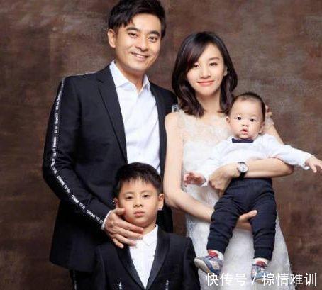 出道20年都没红, 与妻子闪婚5年依旧你侬我侬, 小儿子随老婆姓