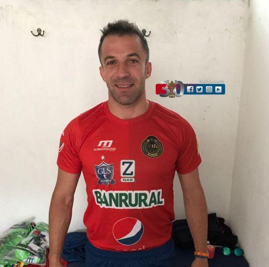 皮耶罗左脚一扣右脚弧线 还是皮耶罗区域!