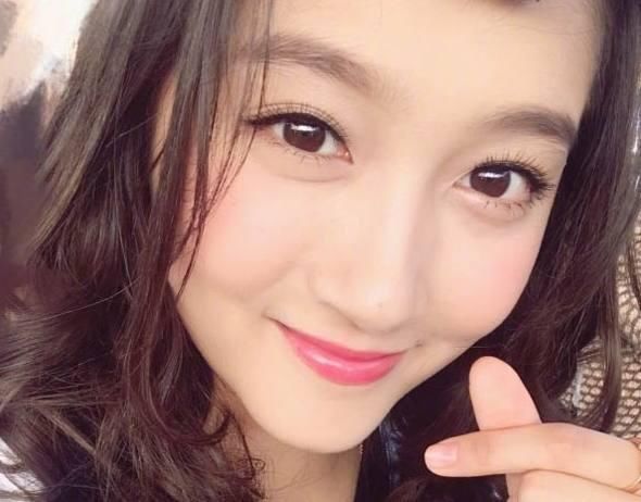 鹿晗关晓彤公布恋情后,韩国媒体给出的关晓彤