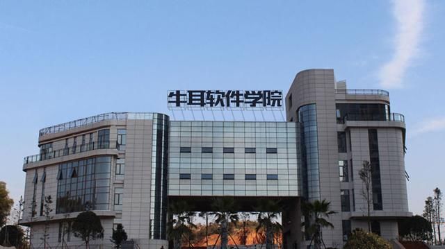 高考成绩不理想怎么办?考不上大学还能有前途