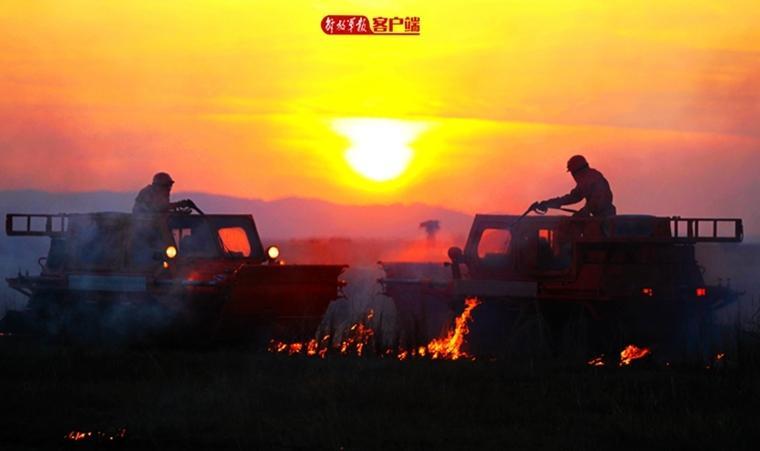 新型草原灭火战车列装部队，未来对有效遏制草原火灾、保护牧区人民生命财产安全、维护祖国北疆生态安全稳定将产生积极的促进作用。