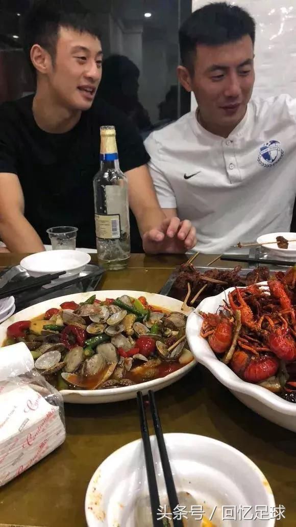 被酒水腐蚀掉的中国足球 中超法布雷加斯最爱