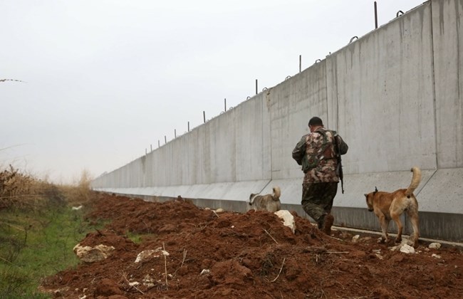 土耳其已经完成了长达556公里的土耳其和叙利亚边境的隔离墙