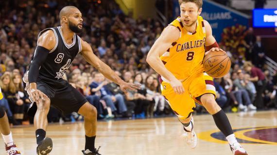 澳男篮奥运名单6人战NBA:前勇士中锋+詹皇副