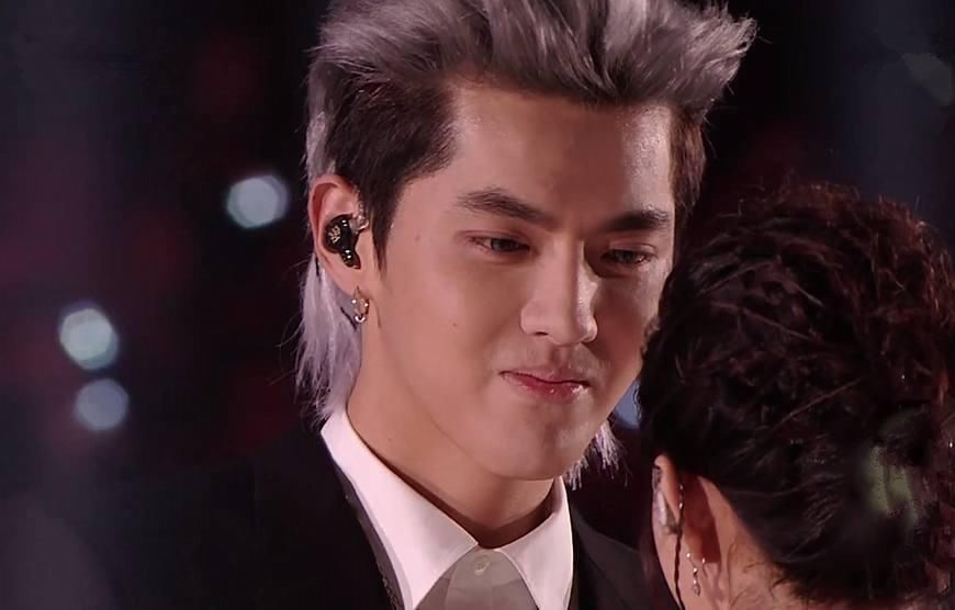 赵丽颖、吴亦凡为何被组CP?原来都被颖宝的这