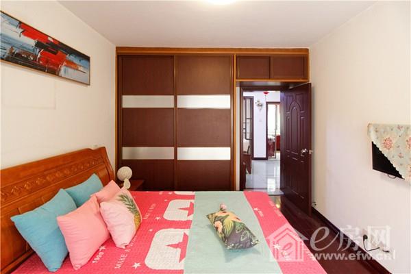 广石家园68.37平 楼梯房高得房率78万带家具家