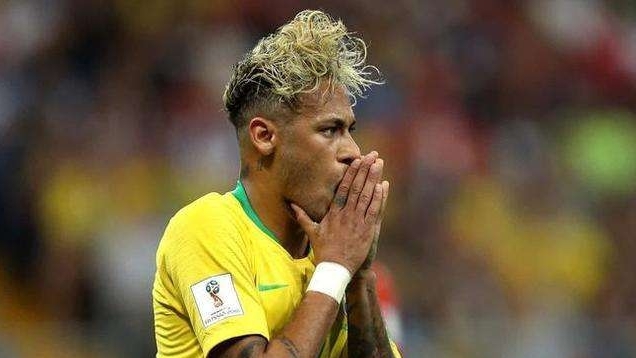 内马尔堪称场上好演员 国足不出线因为不会演? 内马尔堪称场上好演员 国足不出线因为不会演?