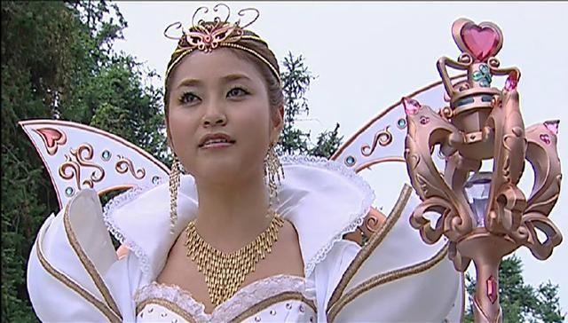 巴啦啦小魔仙:那些年我们崇拜的魔仙女王,图1