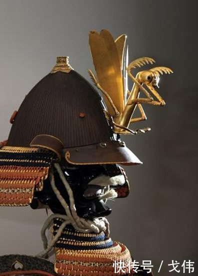 看了日本战国的头盔, 我似乎明白中国虾兵蟹将