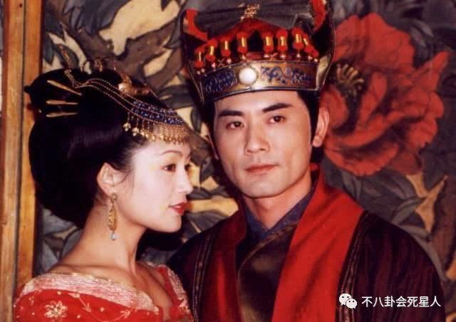 最新谍战剧《脱身》,廖凡王景春出场3分钟惊艳