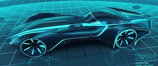 为了让电动汽车跑长途,国家造了一块两公里长