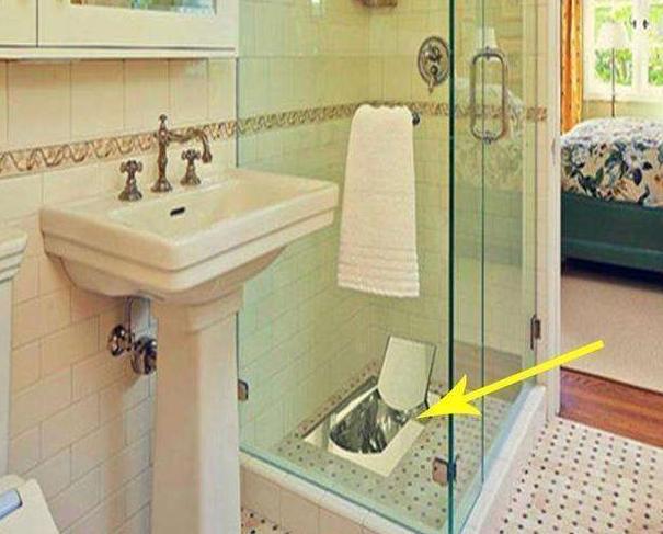 邻居把蹲坑装在淋浴房里,太实用了,看完我也想