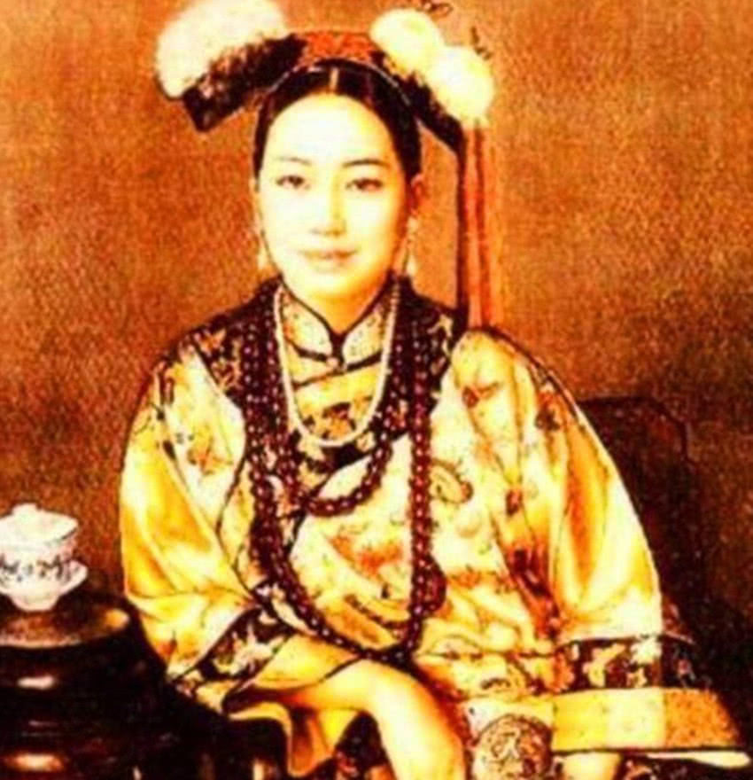 专家还原慈禧年轻照片,幼时的慈禧美若仙子,惊