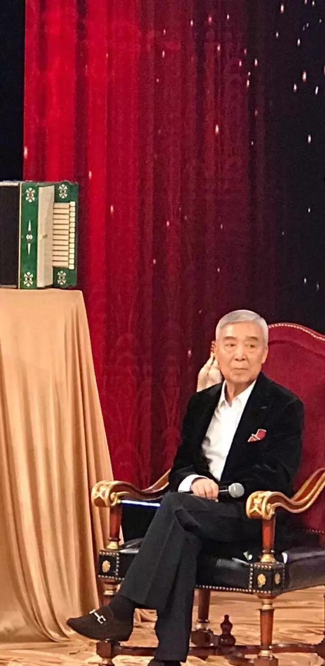 师胜杰遗憾离世郭德纲发文悼念,曾欲隐瞒病情却被他公开