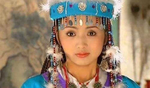 娱乐圈最专一的男人,为去世女星扫18年墓,48岁