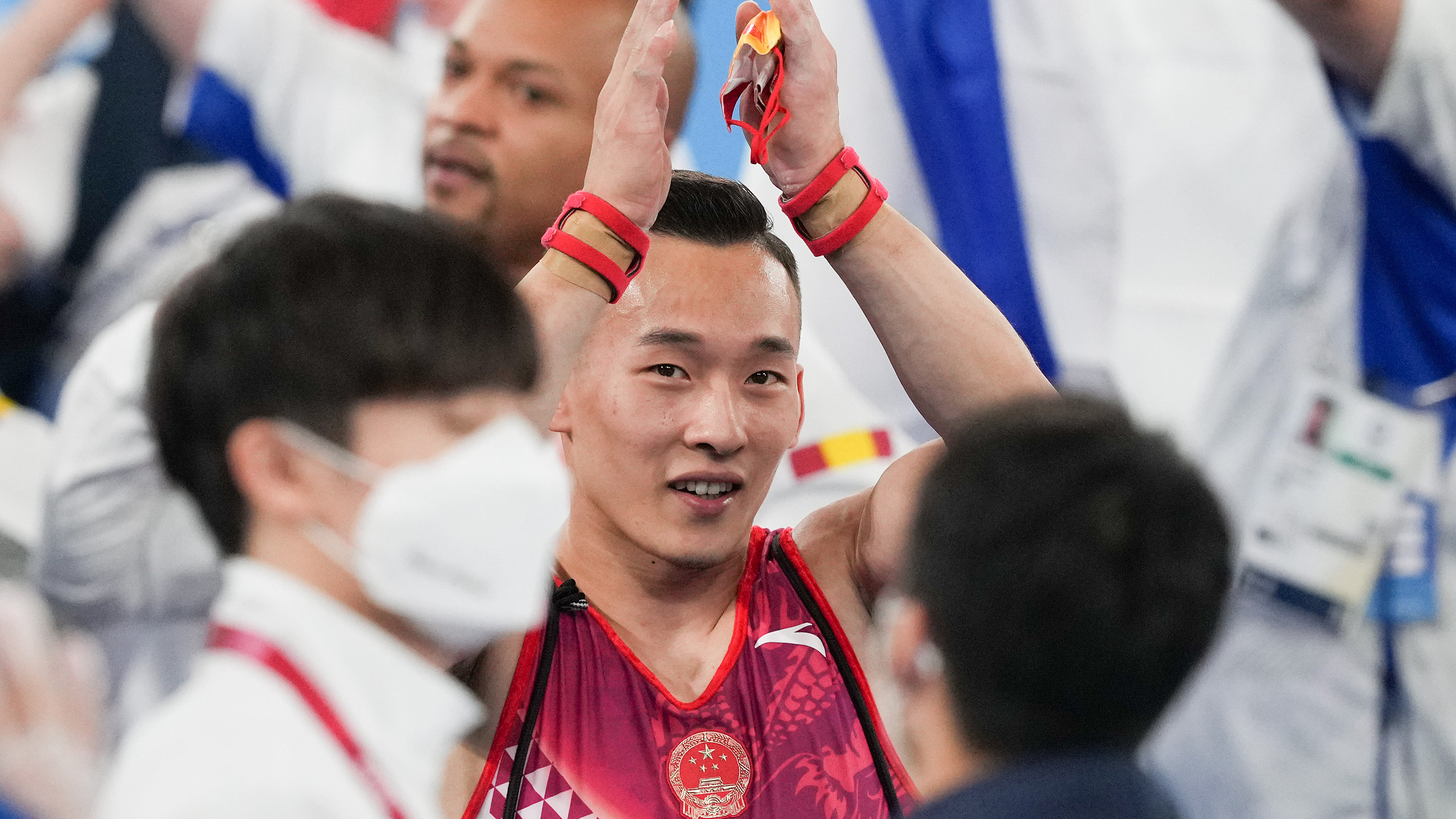 肖若腾夺得东京奥运会男子自由操铜牌