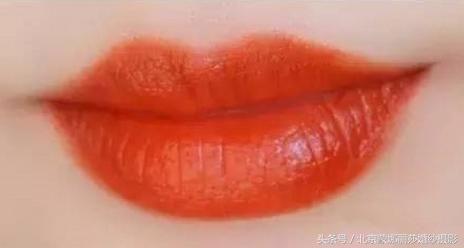 吴昕弄断口红想秒删微博,网友喊话潘玮柏?!口