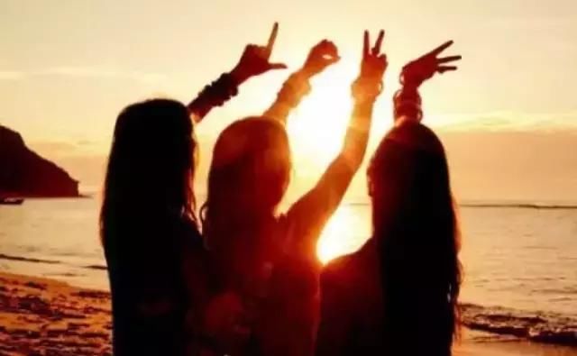 闺蜜合影姿势大全,学起来!