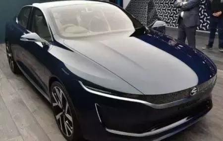 印度神车进军国内,无框车门,网友调侃:能坐的