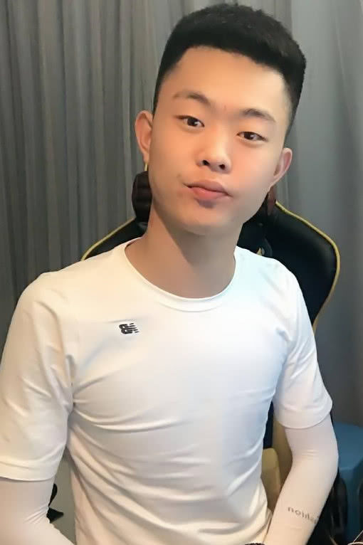 巴扎黑自导自演炒热度,仙洋被碰瓷,吴迪作证却