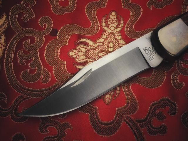 背锁折刀并不是断指神器 历经半个世纪考验最