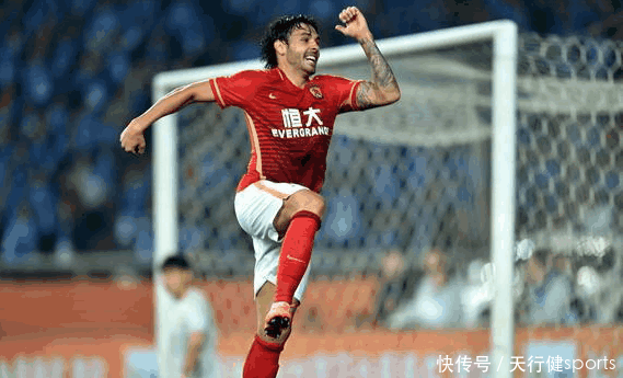 重磅消息! 27岁高拉特将加盟巴甲豪门, 助恒大