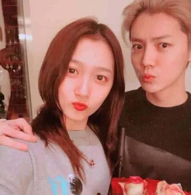 卓伟再曝猛料:关晓彤实锤!鹿晗喜当爹?网友:私