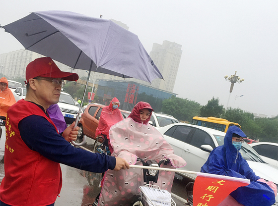 建行衡水分行文明交通行志愿服务活动拉开序