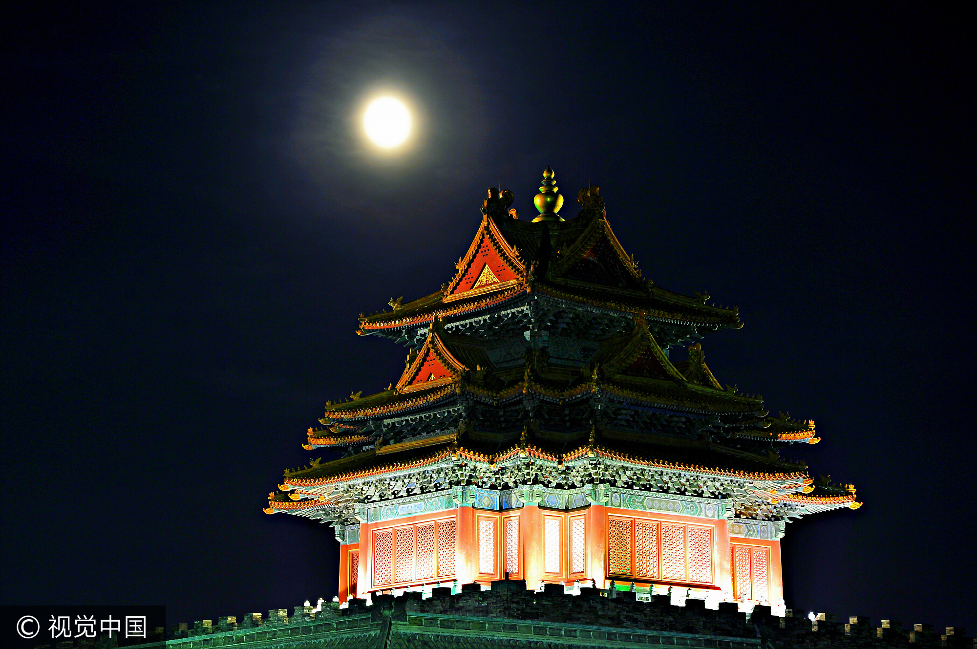 世界各地大月亮 告诉你拍照也是有技巧的 世界各地大月亮 告诉你拍照也是有技巧的