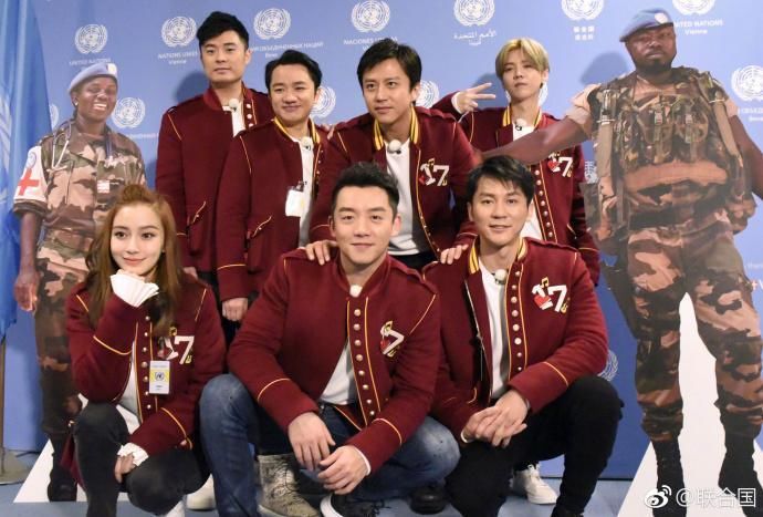 跑男合影鹿晗与众不同 邓超看angelababy眼神