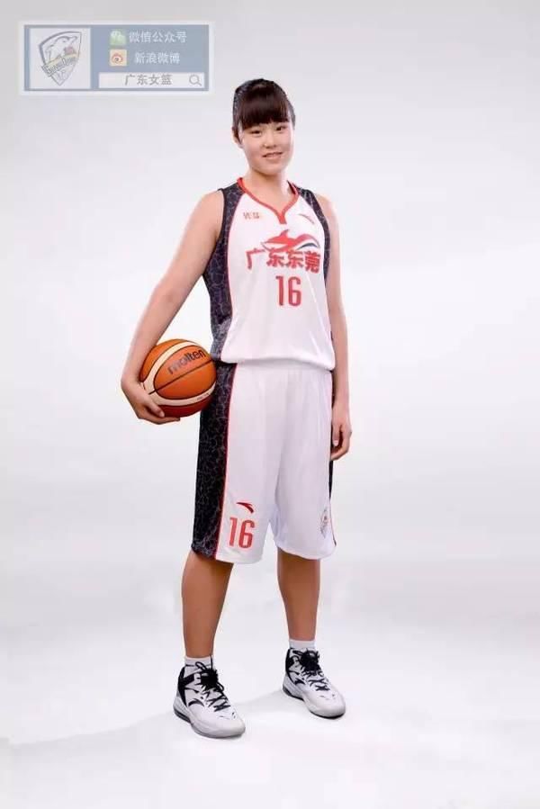 李月汝,中国颜值版奥尼尔,威武又霸气