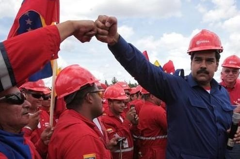 委内瑞拉石油危在旦夕,国内油价暴跌,中国:拿油