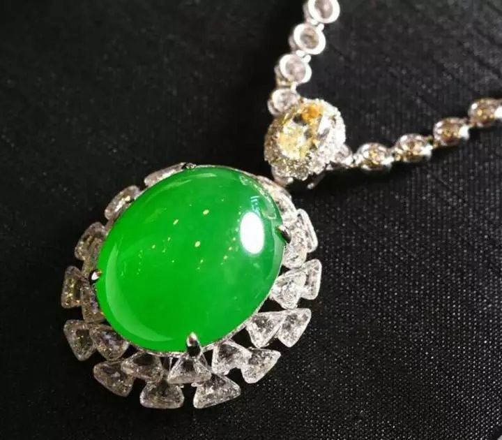 问玉翡翠老张分享:什么是冷知识? 金镶玉要封