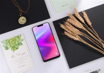 外观模仿小米,命名撞车华为,售价不过千元