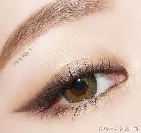 化妆:眼影颜色搭配大全,3分钟轻松学会,素颜从