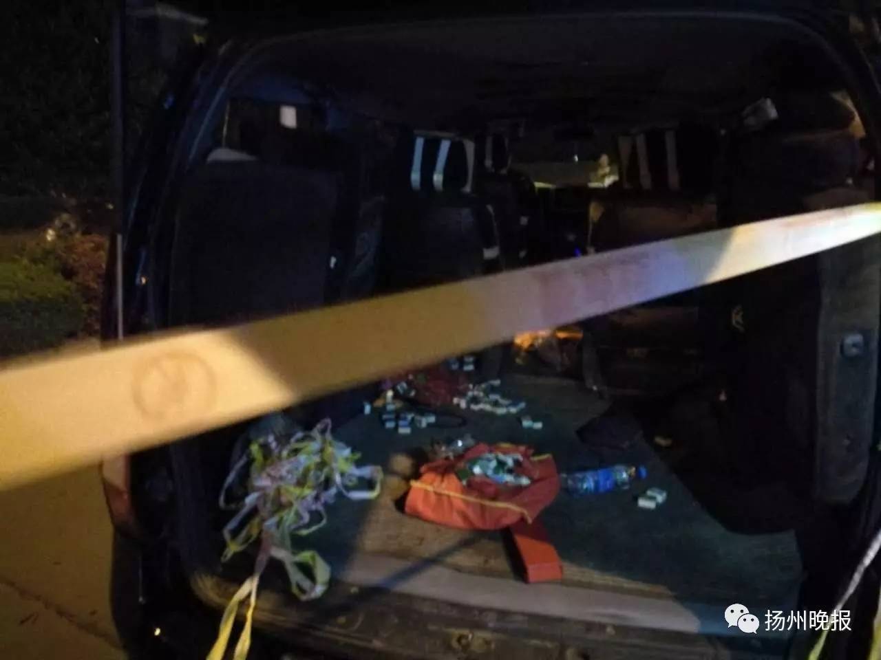 扬州现多人街头 扬州现多人街头