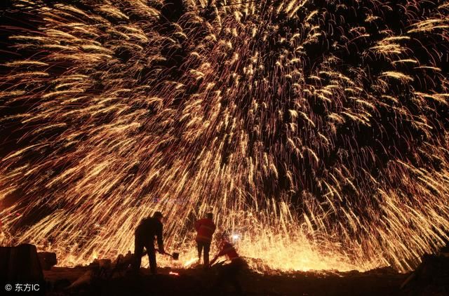 黑凤梨双色球083期预测:不怕易水寒,自有红蓝