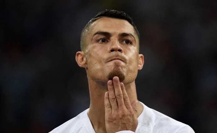 皇马真要买他替C罗?世界杯一数据完爆C罗梅