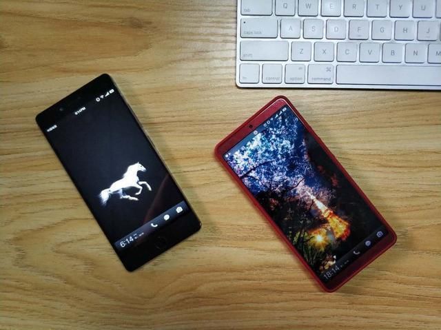 完秒华为P20!老罗:锤子R1拍照比iPhone好两倍