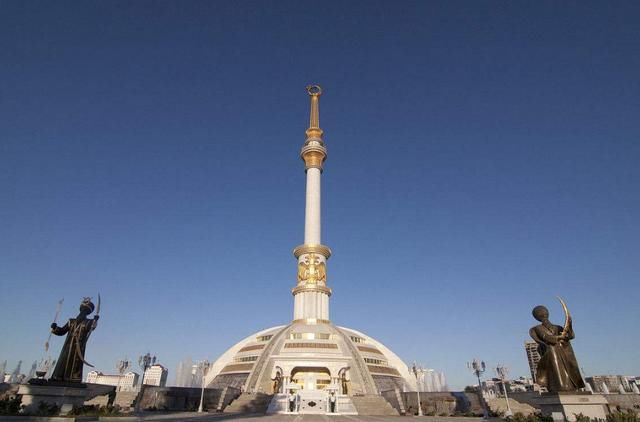 洲唯一的永久中立国,一度十分贫穷,如今人均G