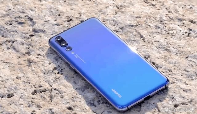 华为P20pro率先降至良心价,iPhone8plus首当