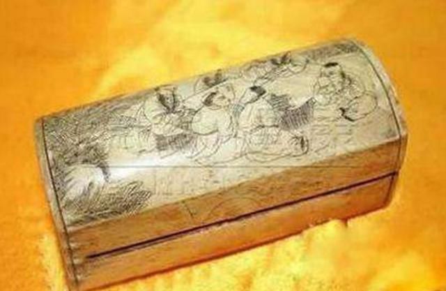 古人结婚之夜怕尴尬,女人要穿开裆裤,男人却要